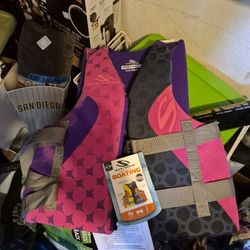 BRAND NEW HYDROPRENE BOATING S/M ADULT WATER VEST