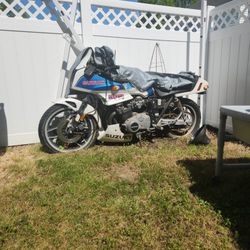 Suzuki Gs1000 Custom 