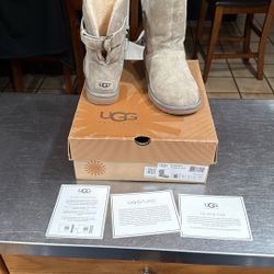 UGG Boots Like New $55
