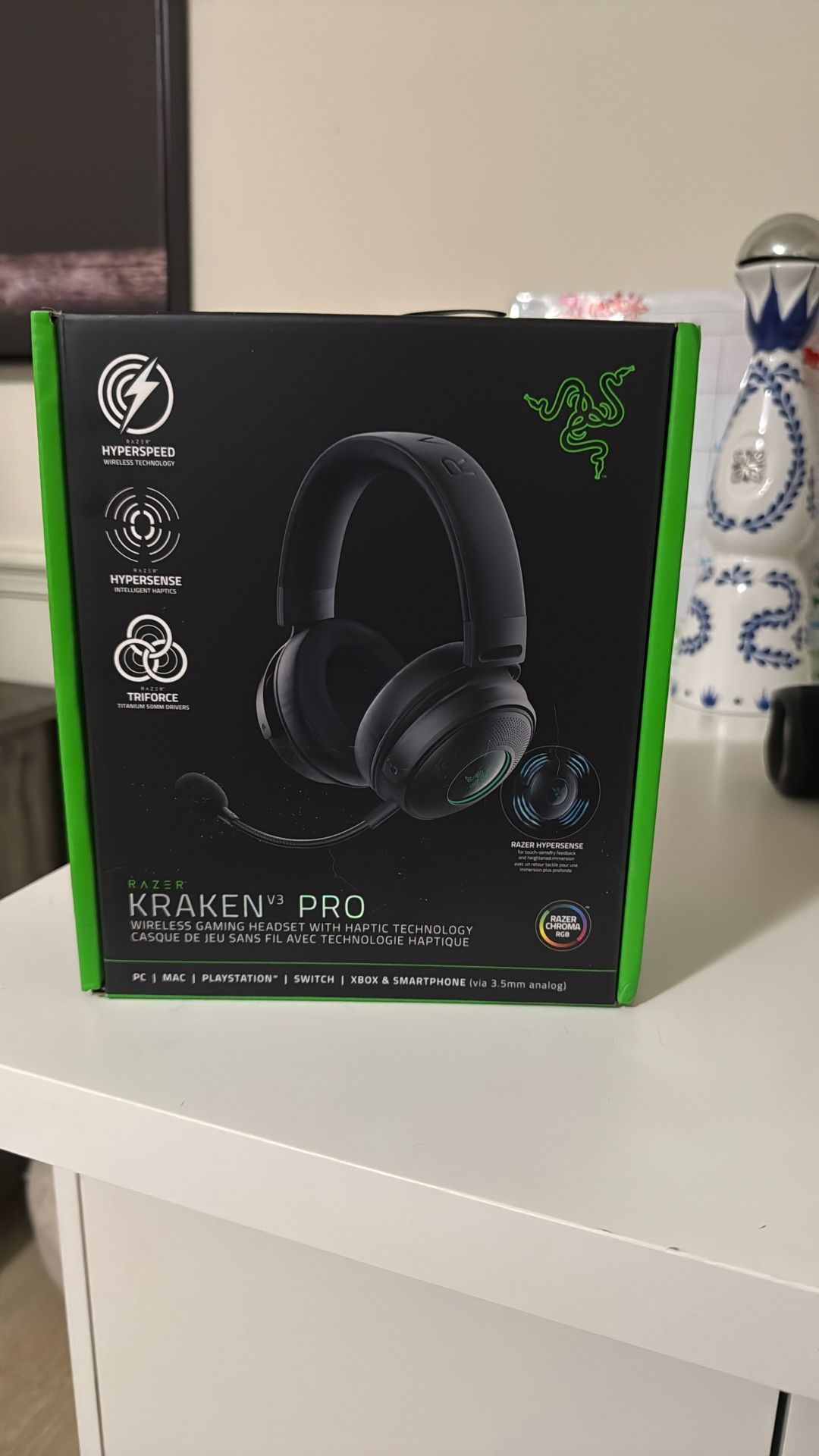 Razer - Kraken V3 Pro - Wireless Gaming Headset w/ Razer HyperSense