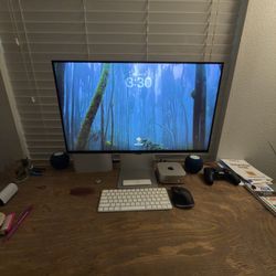 Samsung Viewfinity S9 Priced To Sell