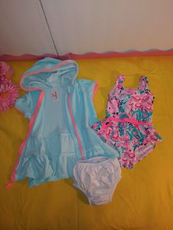 18 mo (3 Piece) Hooded Zip-front Terry Cover-up $15 for all, Read Description For Meetup Location