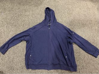 Woman’s navy blue zip up jackets in a size 5X