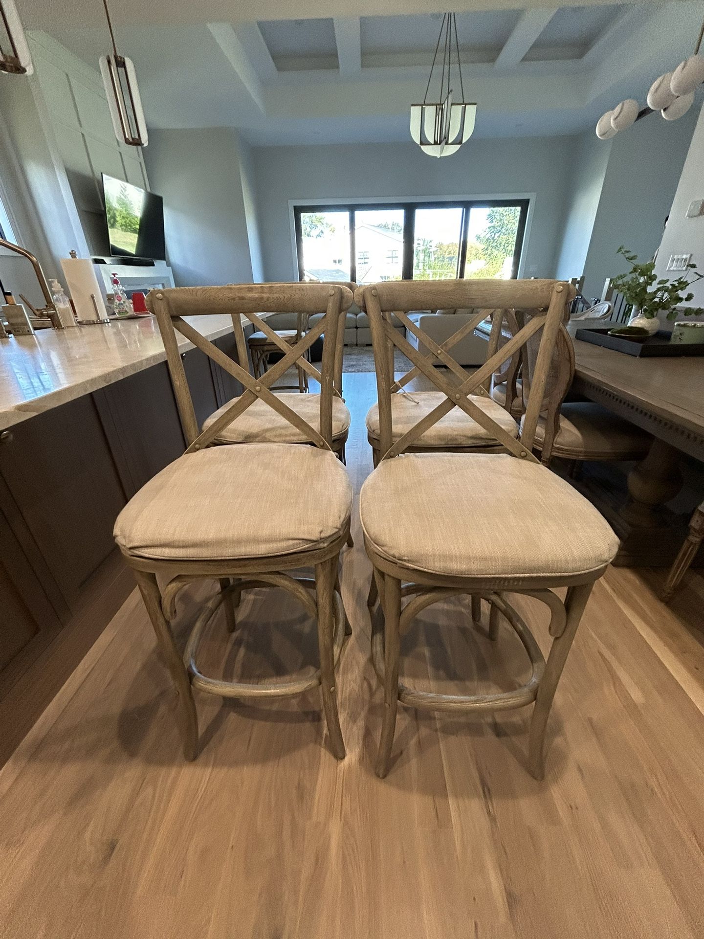 Madeleine Counter Armless Stool