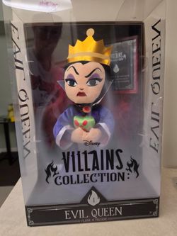 Brand new, never opened or displayed Disney Villains Collection Evil Queen 13"