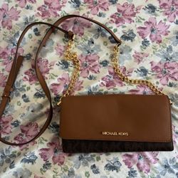 New Michael Kors Clutch Crossbody Bag