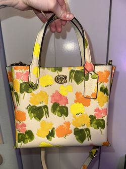 Coach Willow Tote 24 With Floral Print