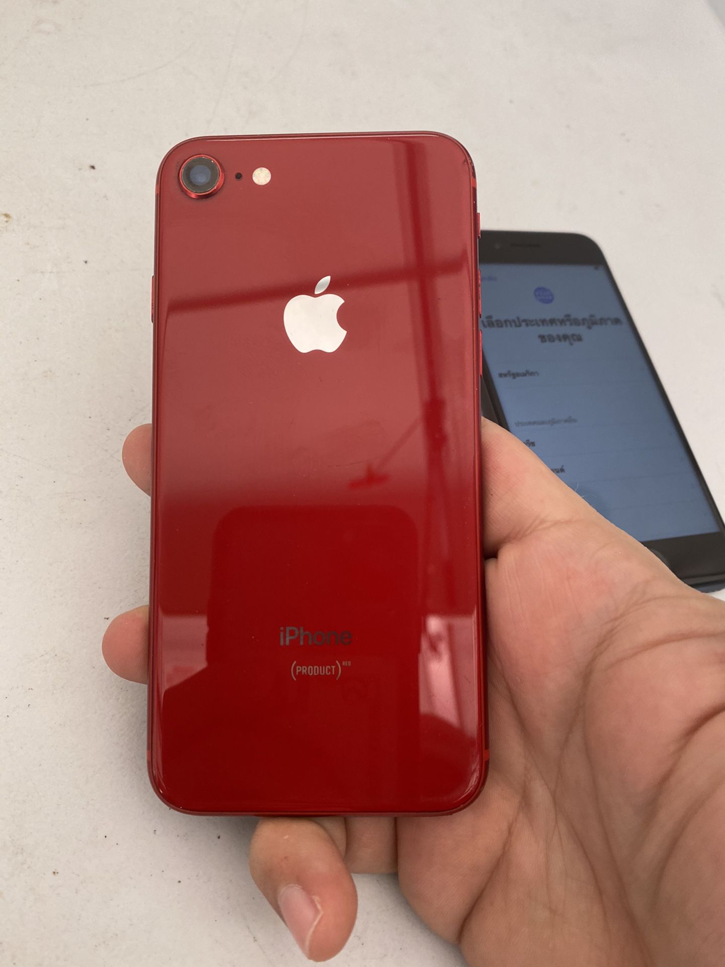 iPhone 8 unlocked 64gb