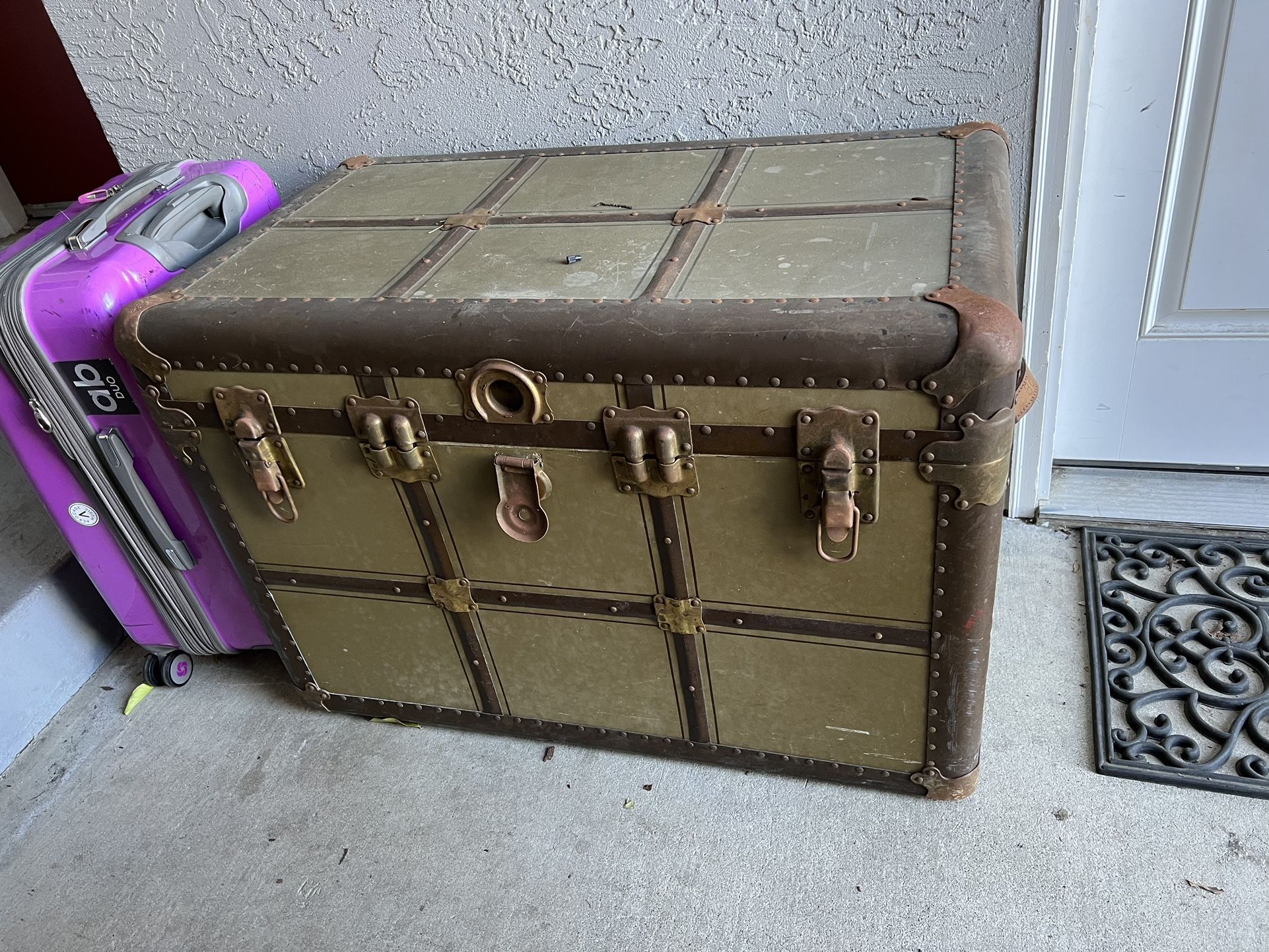 Vintage Steamer Trunk for Sale in Campbell, CA - OfferUp