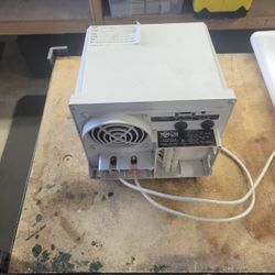 Tripp Light 650 Watt Charger/Inverter 