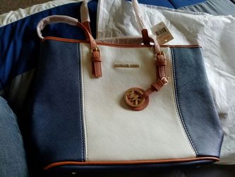 MICHAEL Kors purse