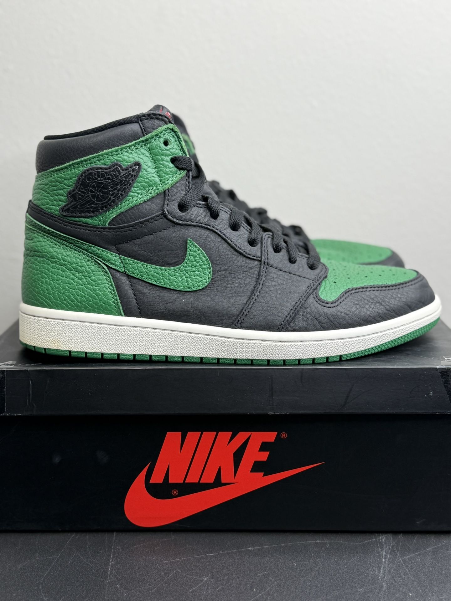 Nike Air Jordan 1 “Pine Green 2.0” (Worn)