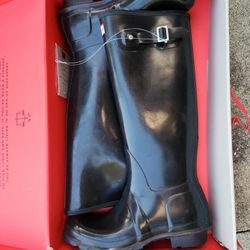 Brand New Hunter Tall Boots Black Size 9