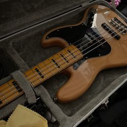 5 String Jazz Bass Squire 