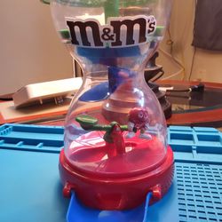 M&M Cansy Dispenser