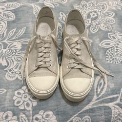 White Burberry Shoes