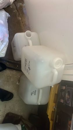 5 gallon aquarium water jug