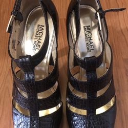 Michael Kors size 8
