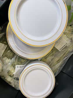 Plastic Plates