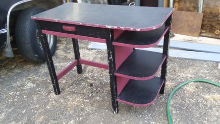 vintage desk $40