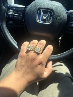 Men’s gold ring