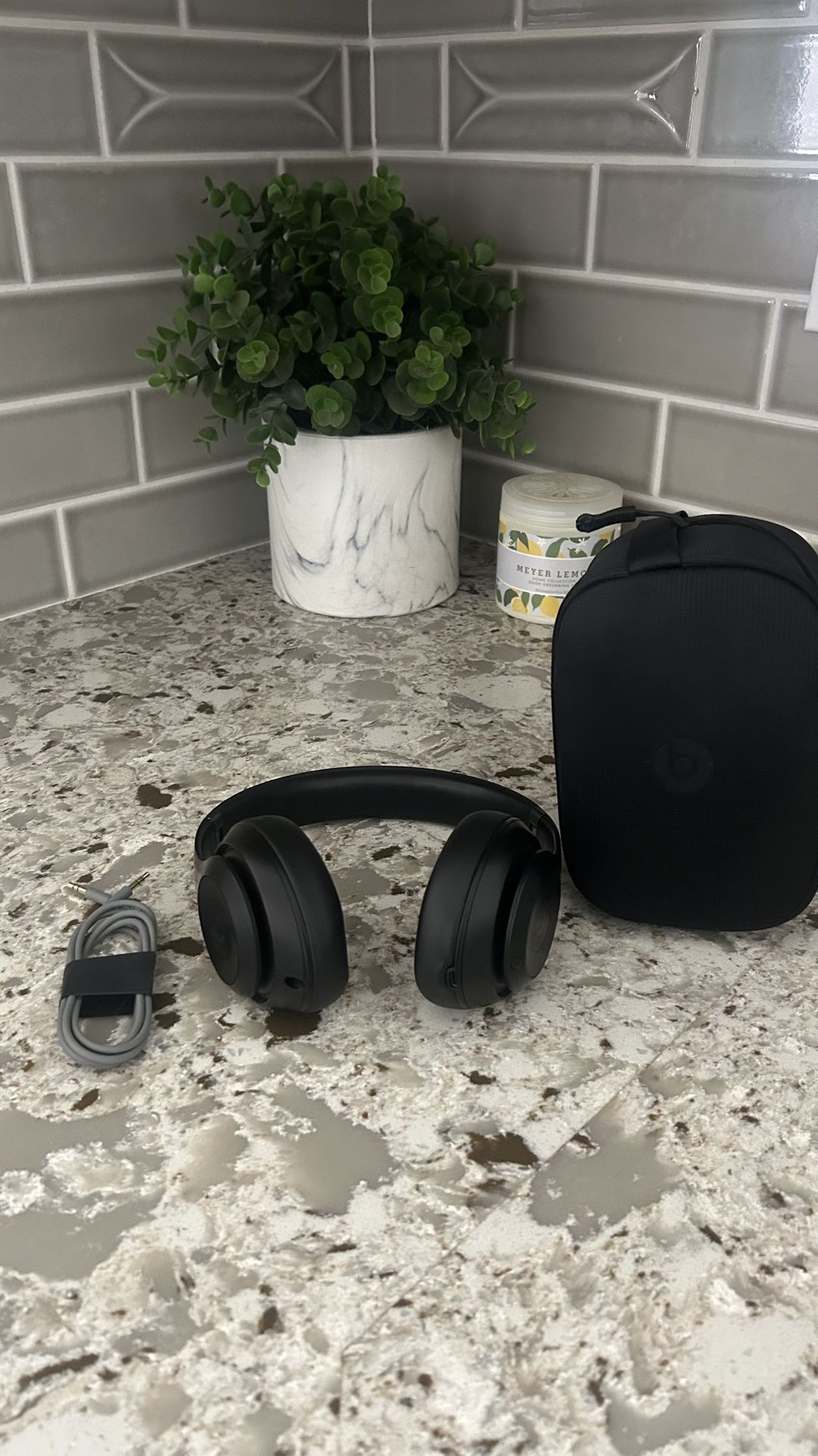 Beats Studio Pro Black