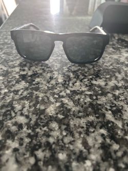 Bose sunglasses with Bluetooth audio