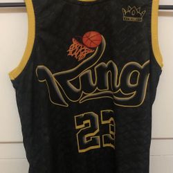 Lebron James BOYS Size Medium Jersey