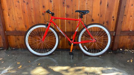 Bicycle “Fixie” single speed/fixed gear street Formula.