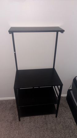Selling this stand brand new