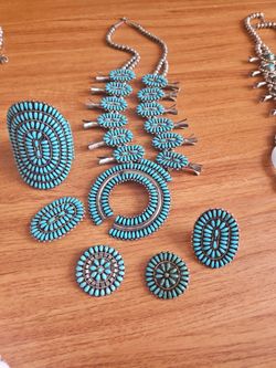 Necklace set