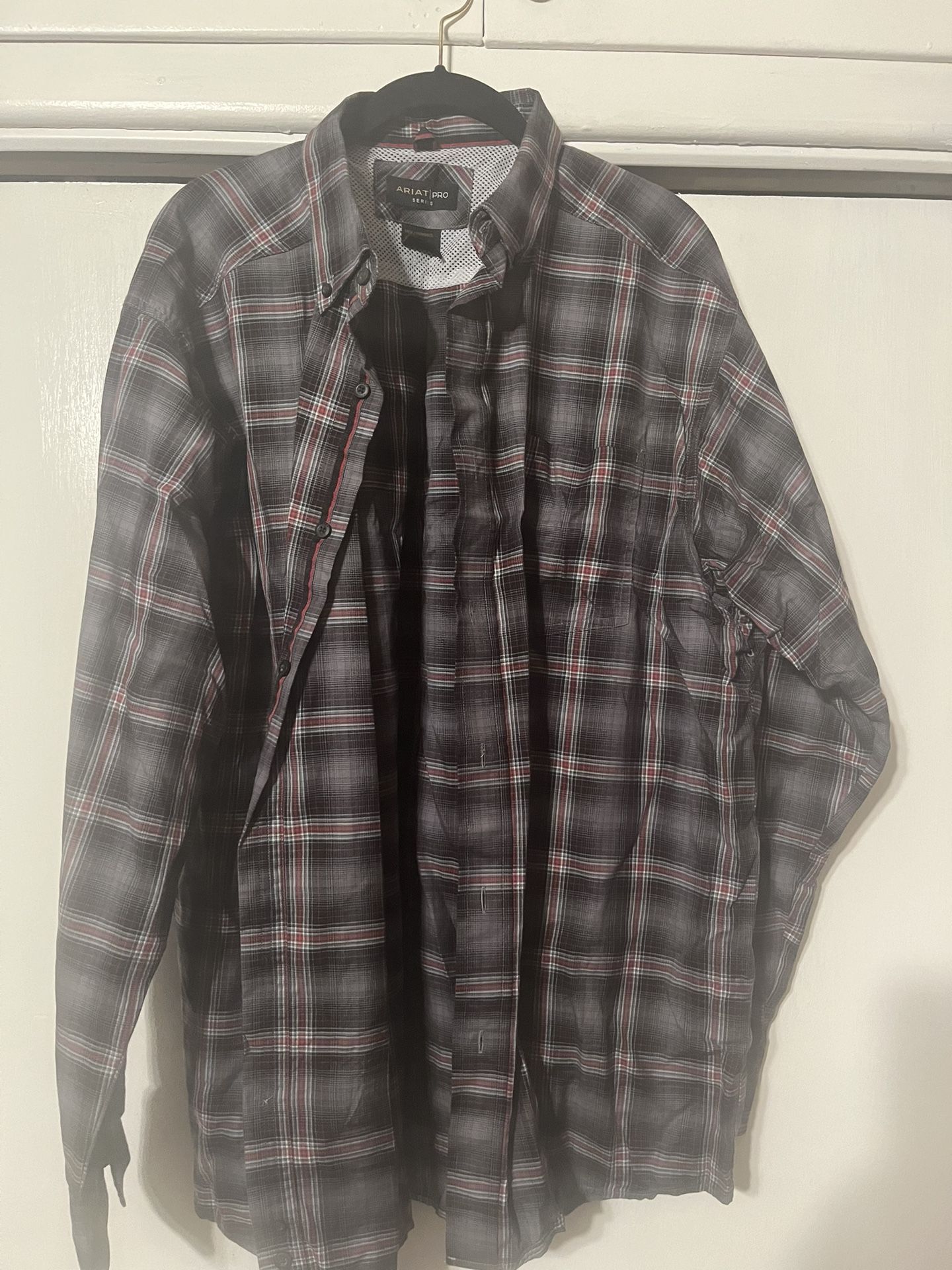 Men’s XL Button Up Shirts