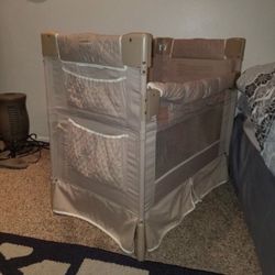 Arms Reach Bassinet