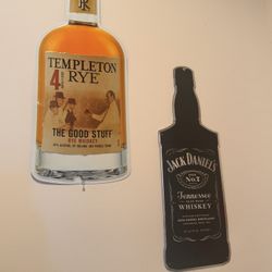 Whiskey Wall decorations