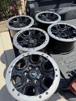Set of 5 Black Beadlock Wheels