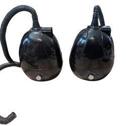 Large tank humidifier with extendable hose, ideal for reptiles, amphibians, vivariums.

