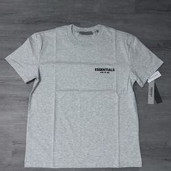 Essentials Tee - Light oatmeal