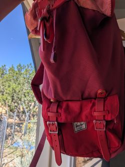 Herschel backpack red