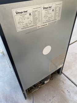 Mini Fridge/ Freezer