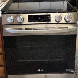 LG Electric Stove - Like New!