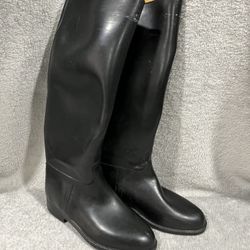 Women’s Size 38 Aigle Rain boots Black!