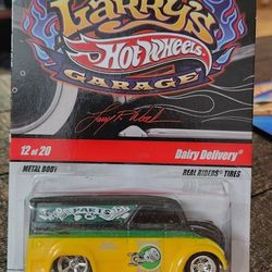 Hot Wheels Larry's Garage Dairy Delivery!