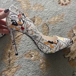 Looney Tunes Women's Comic Print Heels