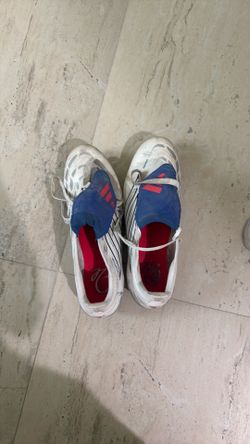 Adidas predator is lite