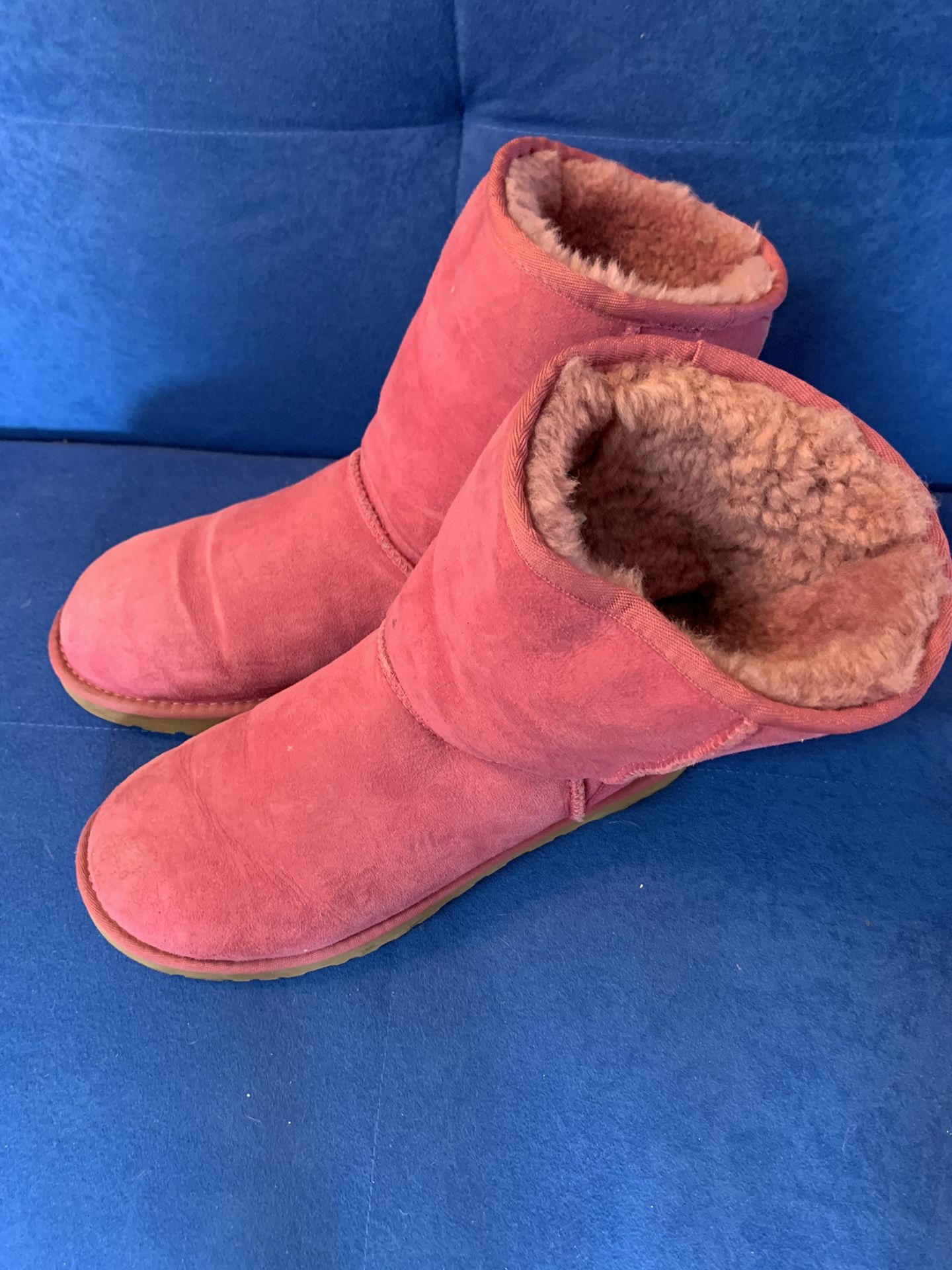 💗 SO adorible‼️🌷🌸UGG BOOTS Size 8 1/2