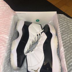 JORDAN 11s DMP GRATITUDE SIZE 10 DEADSTOCK
