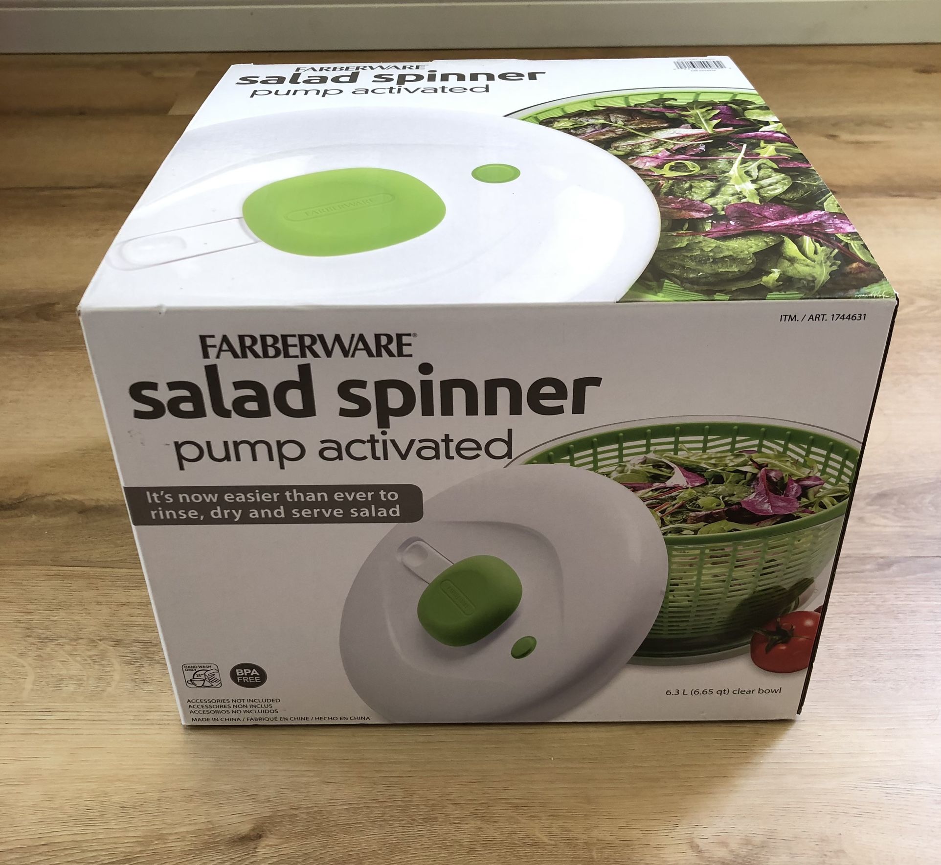 Farberware Salad Spinner, Pump Activated 6.65qt Clear Bowl, New Unopened