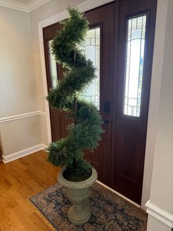 Beautiful 6 Foot Tall Potted Artificial Topiary