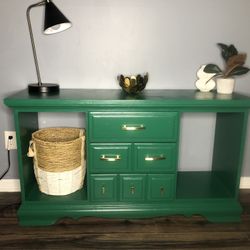 Entry table / dresser