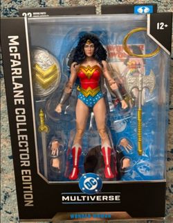 Dc mcfarlane collector edition wonder woman figure
